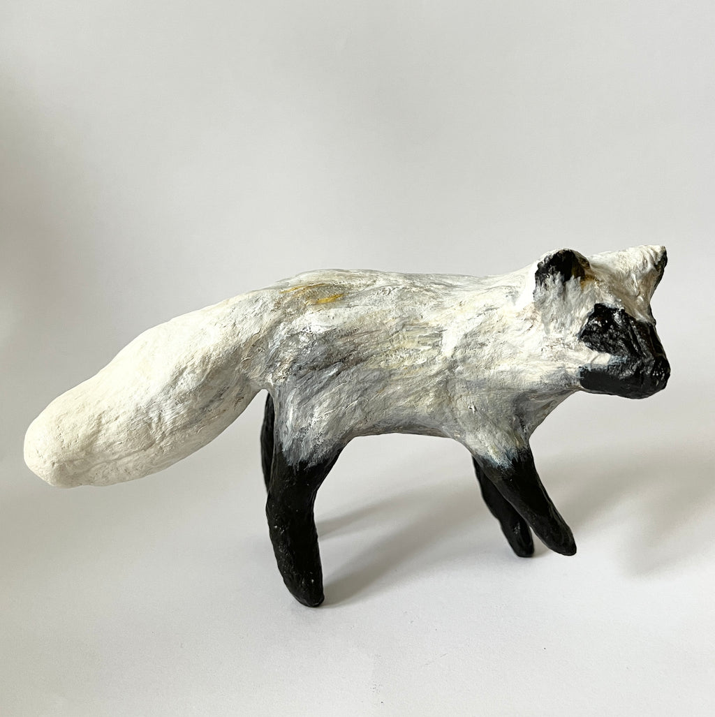 Fjällräv i pälsbyte - papier maché